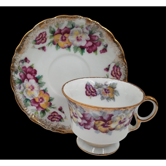 Vintage Pansy Teacup & Saucer Gold Trim Scalloped Bone China Floral 1950s - Picture 3 of 9